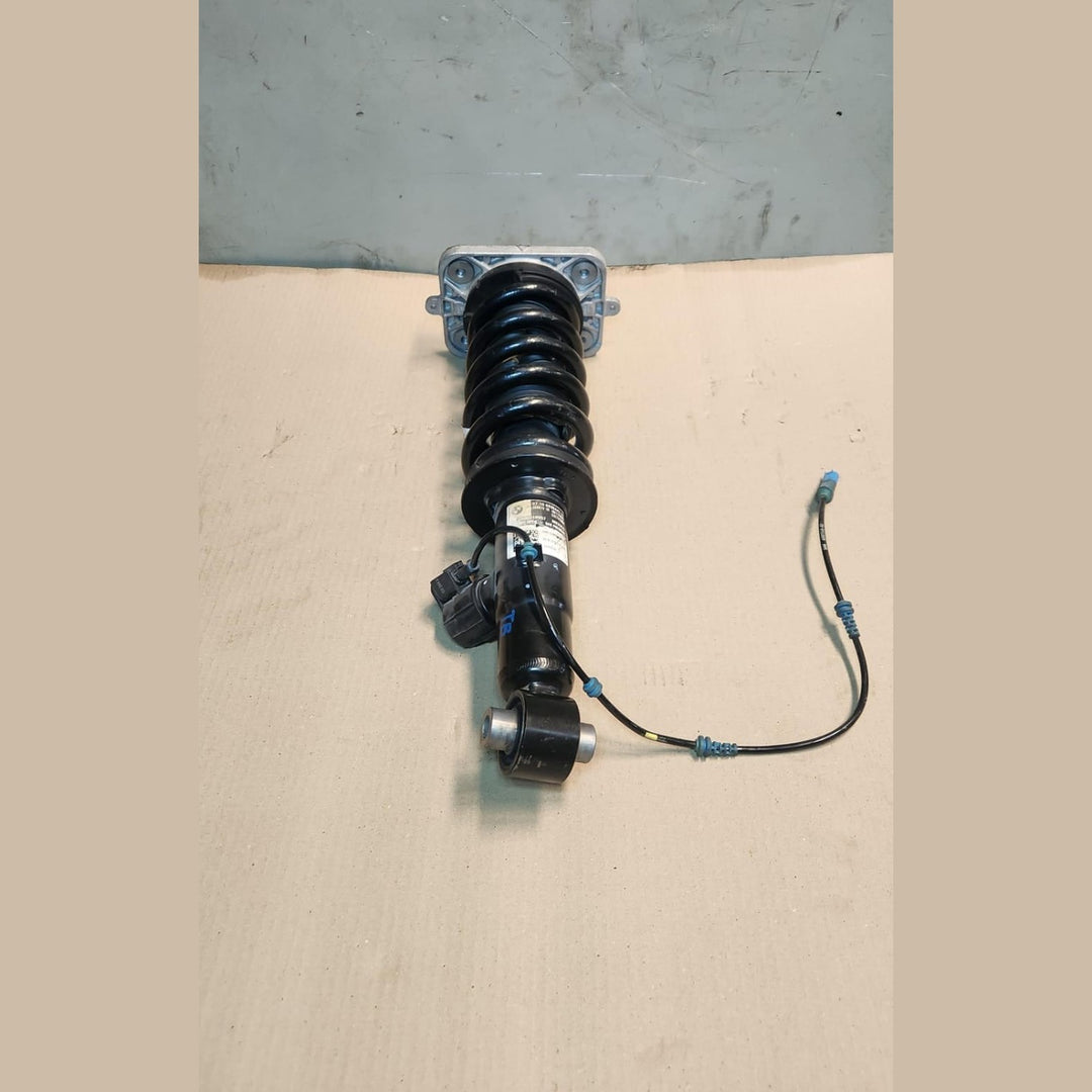 2021-2024 BMW X5 Rear Right Shock Absorber With VDC 6896442 X5 G05 and X6 G06
