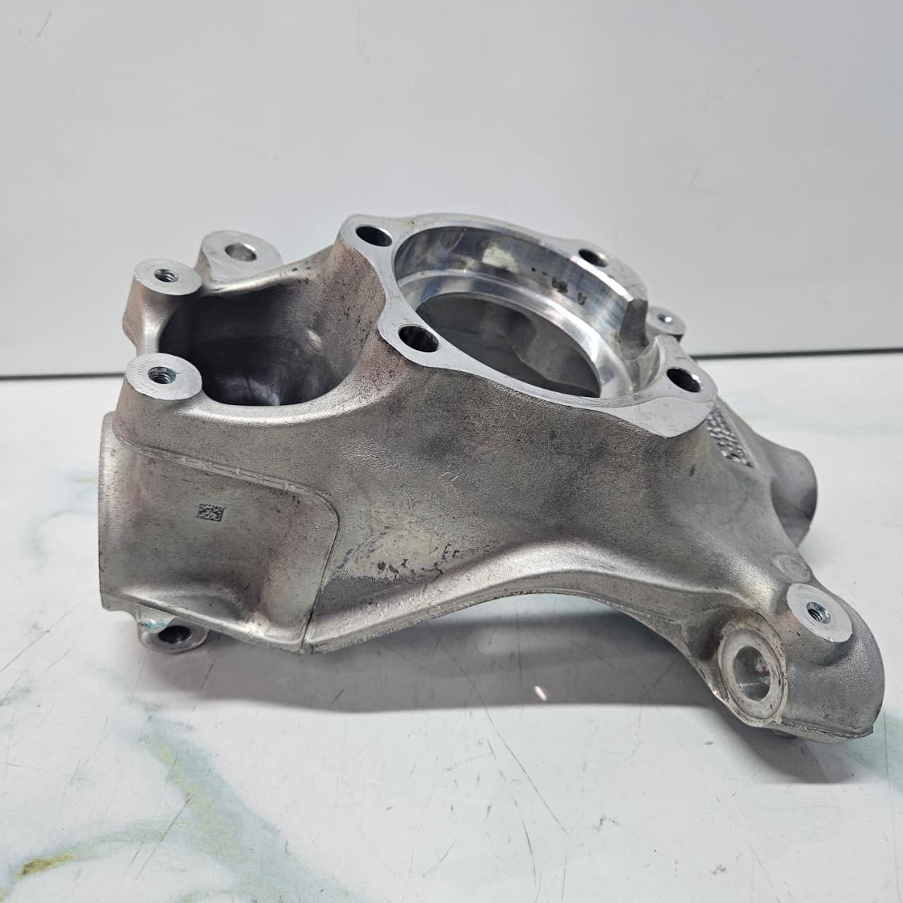 2019-2023 BMW 3 Series G20 G21 330i Spindle Knuckle 6878609 FRONT LEFT 