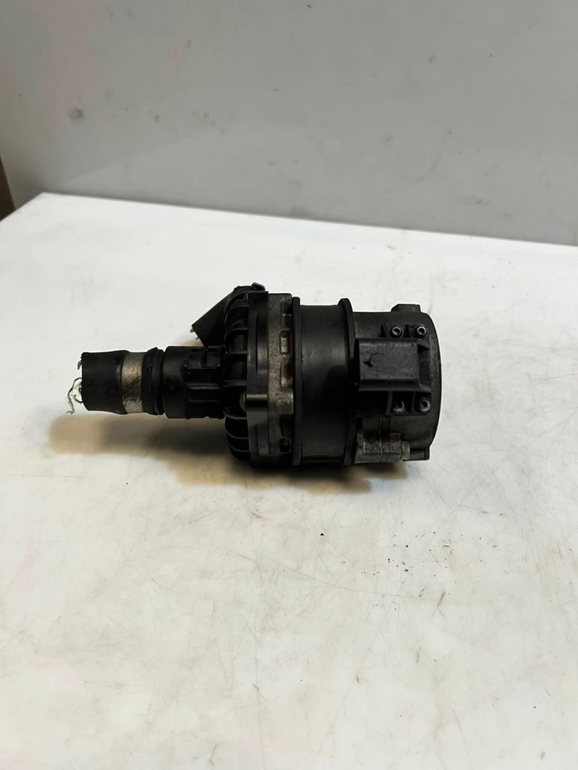 BMW 5 7 Series F10 F11 F01 F02 N55 N63 Electric Auxiliary Coolant Pump 7587374