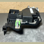 قم بتحميل الصورة إلى عارض الصور، 18-22 Mercedes-Benz W247 W118 CLA Battery Fuse Box Current Limiter A247 90636603