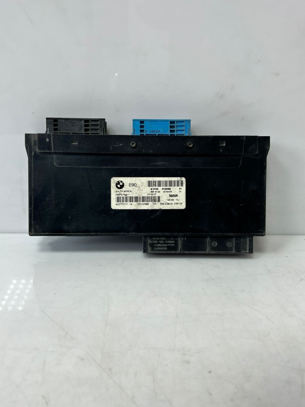2007-2013 BMW 328i E90 3 Series 330i, and 335i Body Control Module 9134480 OEM