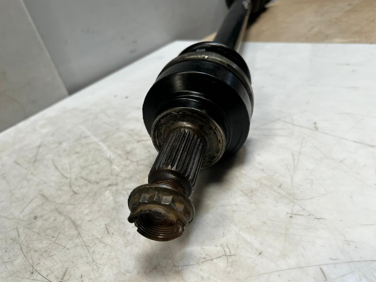 2013-2015 BMW 335i f30 Rear Left Axle Output Shaft 7597677