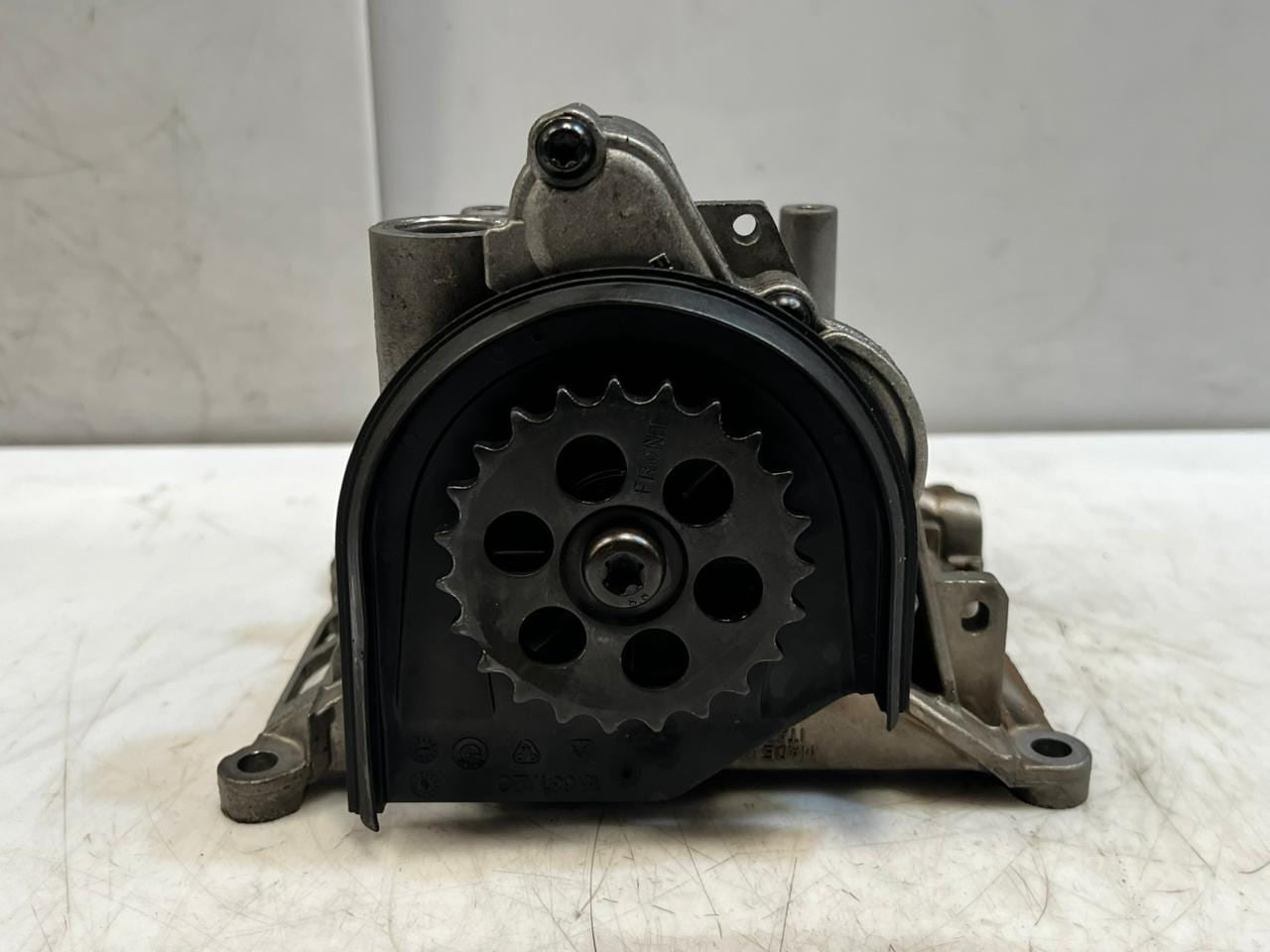 BMW 1 Series F20 F21 MINI R56 LCI Oil Vacuum Pump Mechanical Tandem Pump 7823007