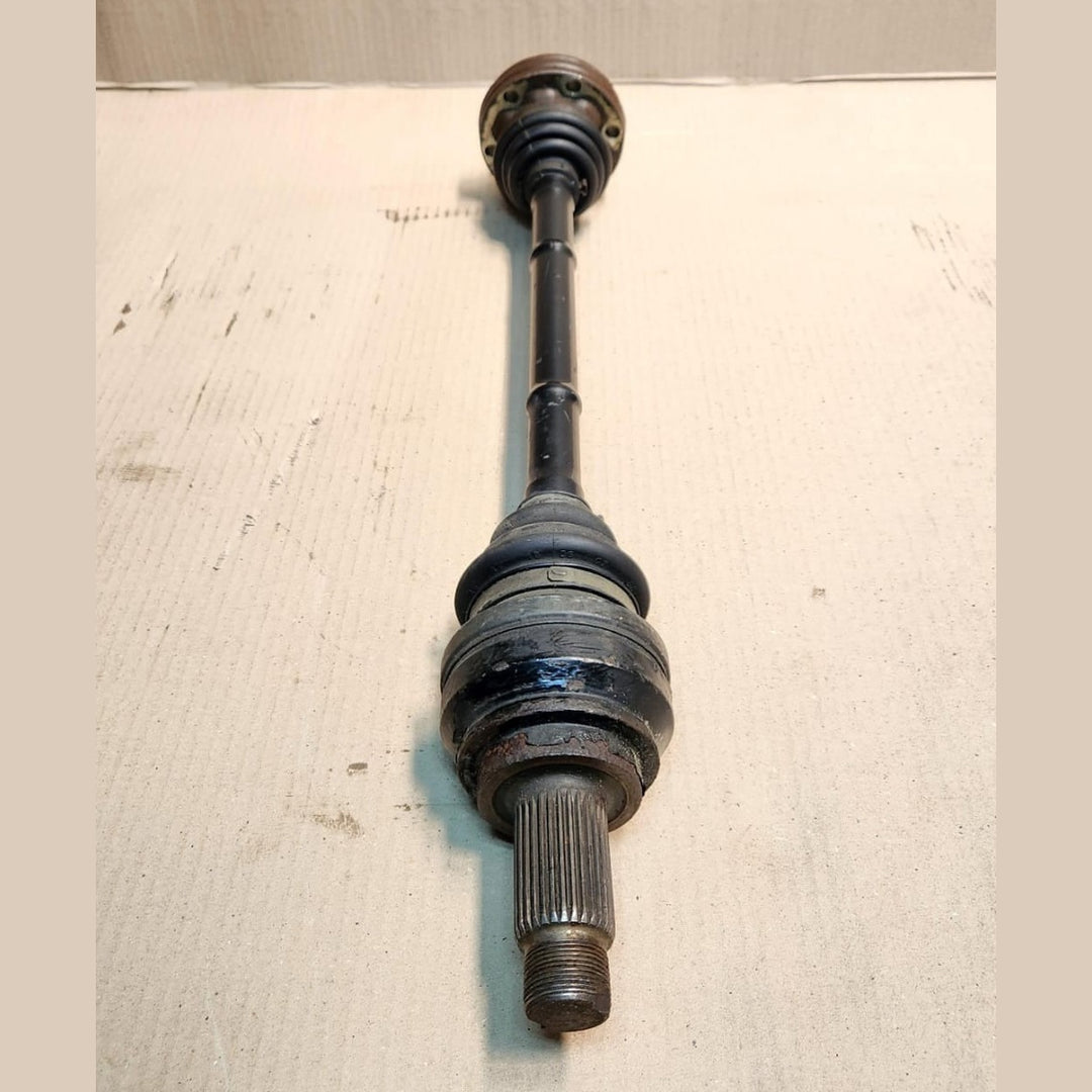 2010-2013 BMW X1 Rear Drive Shaft 7591595 X1 Series E84