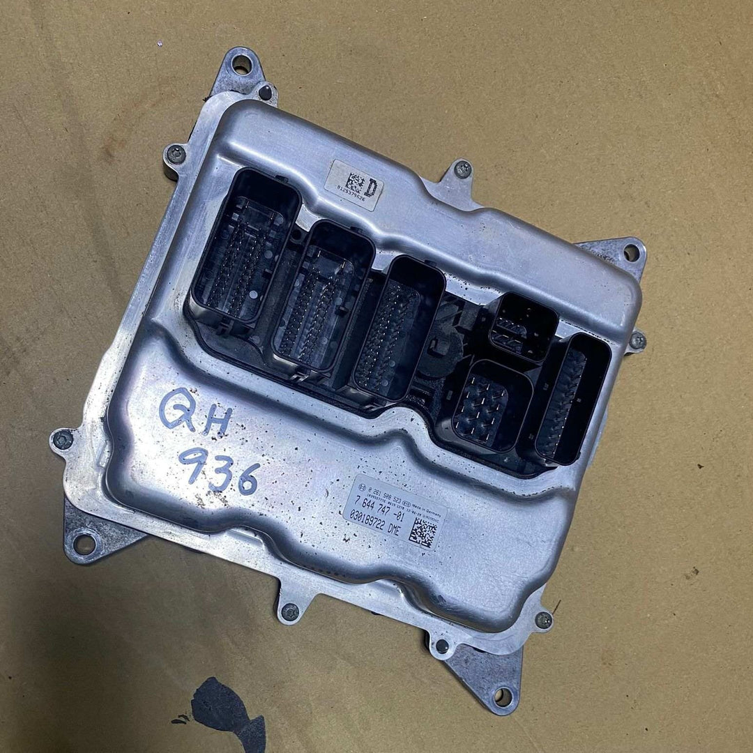 2012-2013 BMW 320i Engine Control Unit 7644747 BMW 520i F10 2010-2013 with N20 e
