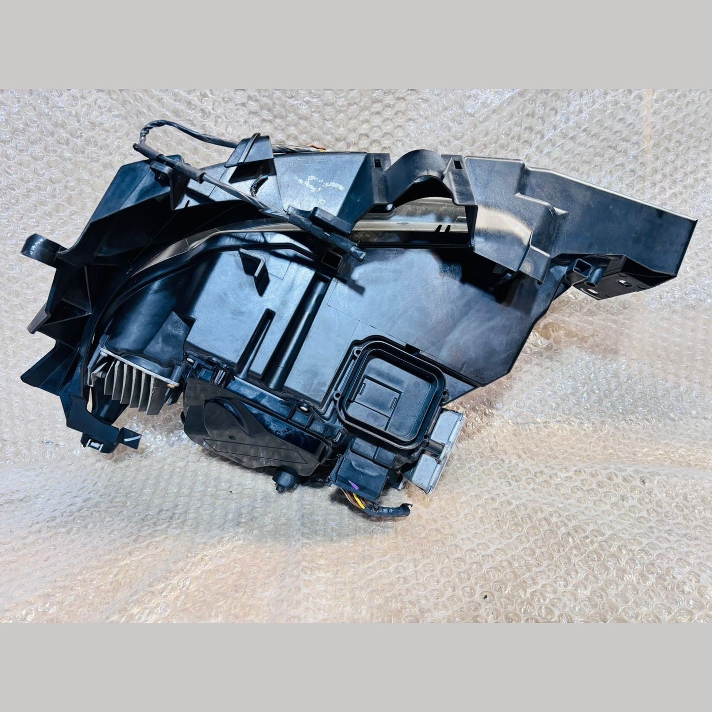 Bmw 3 Series E90 Lci Headlight Xenon Right Side Headlamp RHD QS58  -7202586