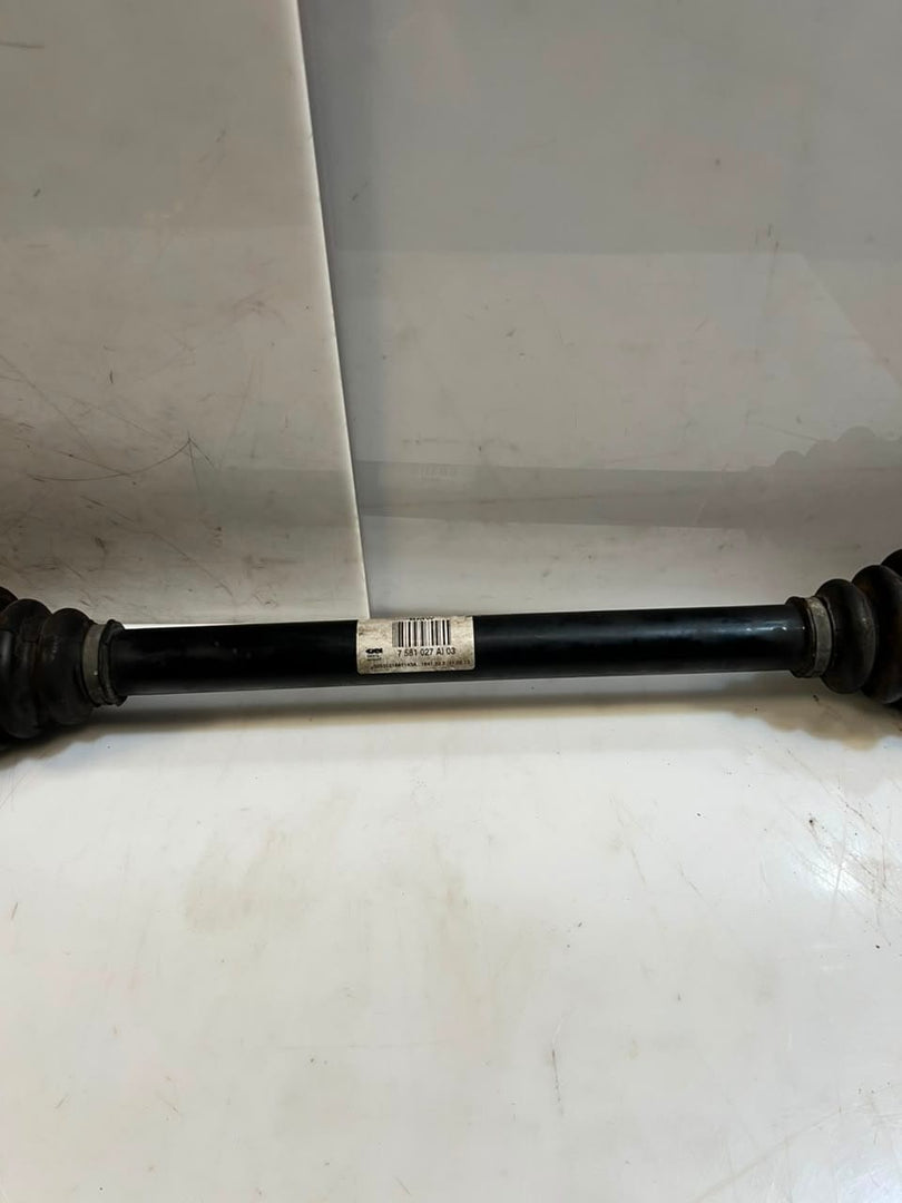 2010-2016 BMW 5 Series F10, F11 F07 528i Rear Left Drive Shaft 7581027 OEM