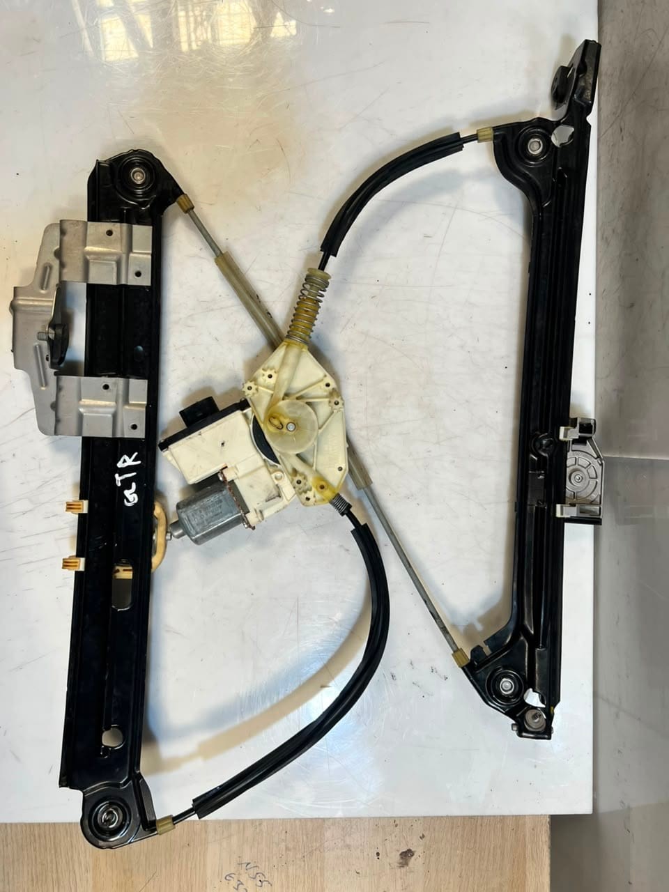 2009-2017 BMW 5 Series GT F07 Rear Door Window Regulator with Motor 7197918