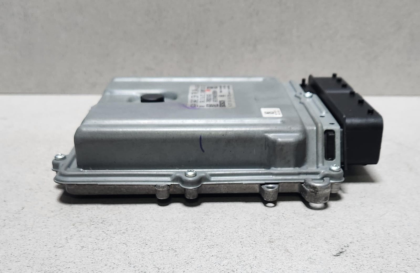 Benz Engine ECU A642 1501134  A 642 150 11 34 DIESEL ECU 3.0L 6 ZYL 