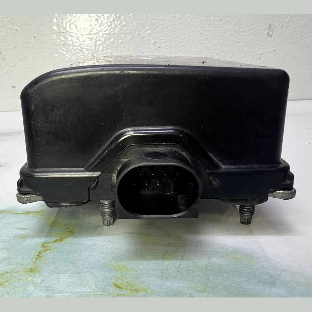 Mercedes Distronic Radar Sensor A0009007907 W205, W222 S-Class, W253 GLC