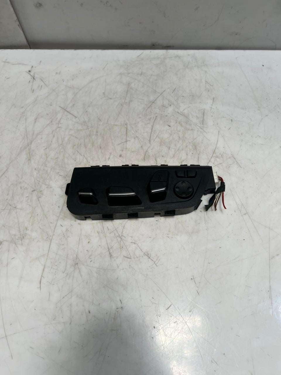 2013-2016 BMW 528i Seat Adjustment Switch 9274889