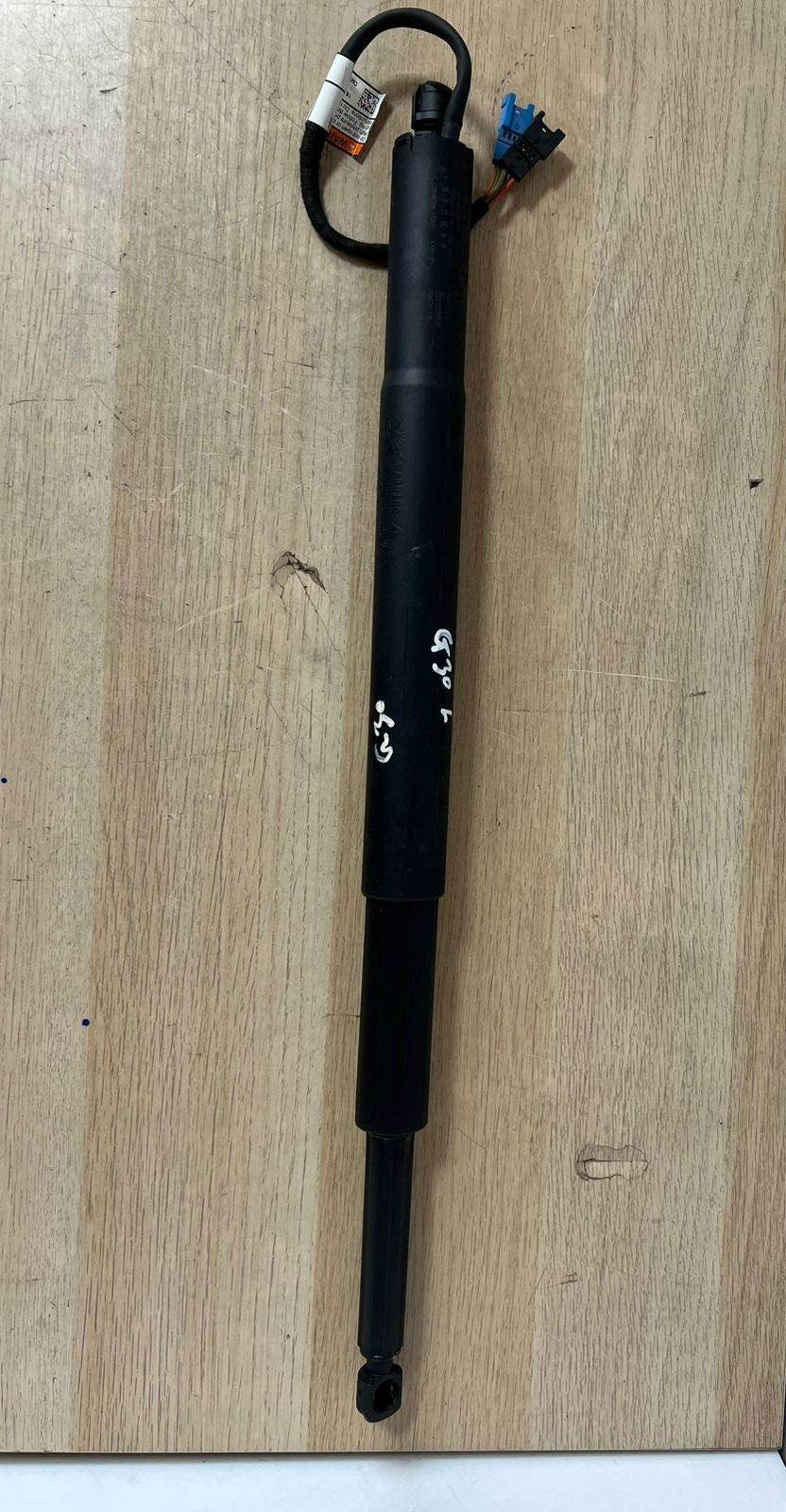 OEM electric tailgate lift strut for BMW 5 Series G31 Touring 8494106 right SIDE