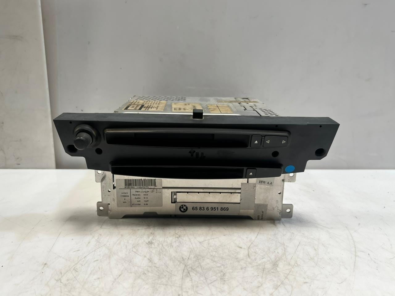 BMW E60 and E61 Navigation System Cd 3MD Computer Module 6951869 OEM
