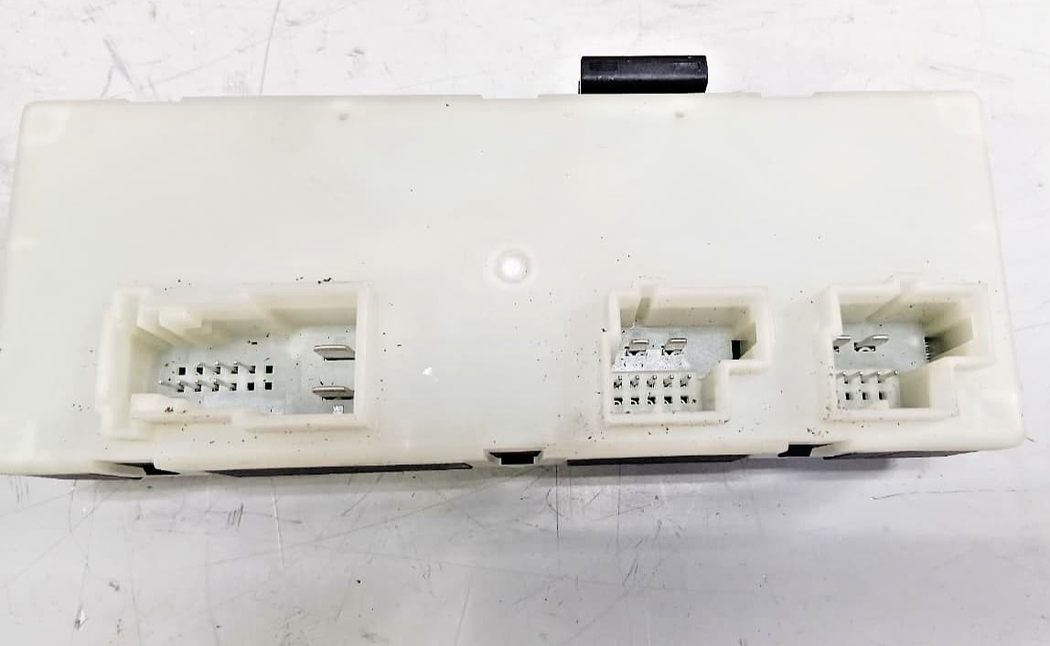 BMW 3 SERIES 2017-24 G20, G21 G28 DECKLID FUNCTION MODULE CONTROL UNIT 9852925
