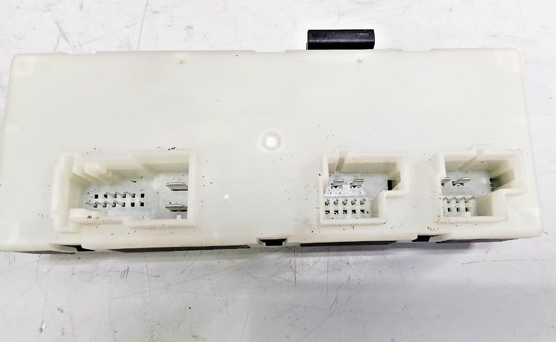 BMW 3 SERIES 2017-24 G20, G21 G28 DECKLID FUNCTION MODULE CONTROL UNIT 9852925