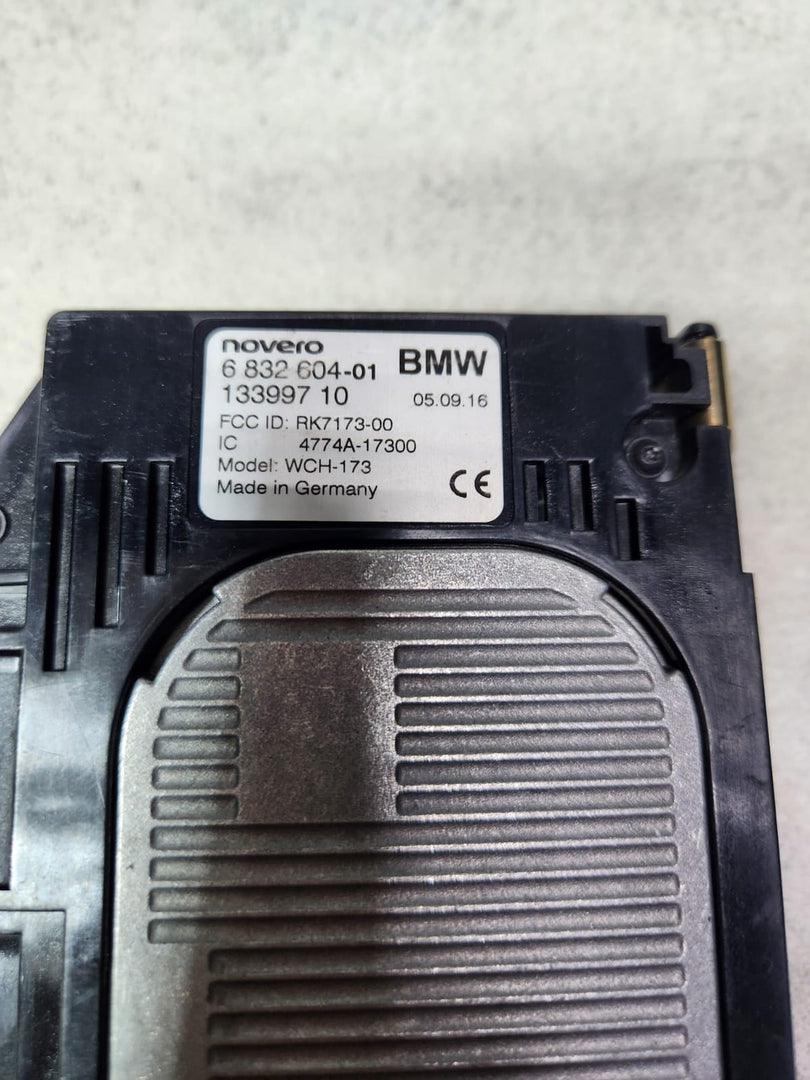 BMW 740d Wireless Charging Device 6832604 7 Series G11 G12 