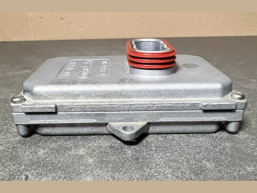 Mercedes W211 E350 Xenon Light Headlight Control Module Unit A003 8205826 OEM