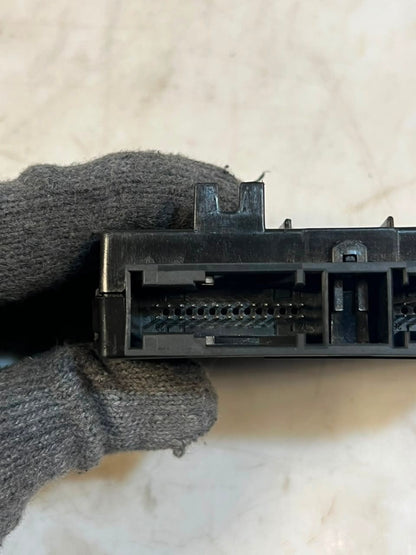 2013-2016 BMW 3 Series F30, F31 F35 320i AC Heater Climate Control Unit 9311850