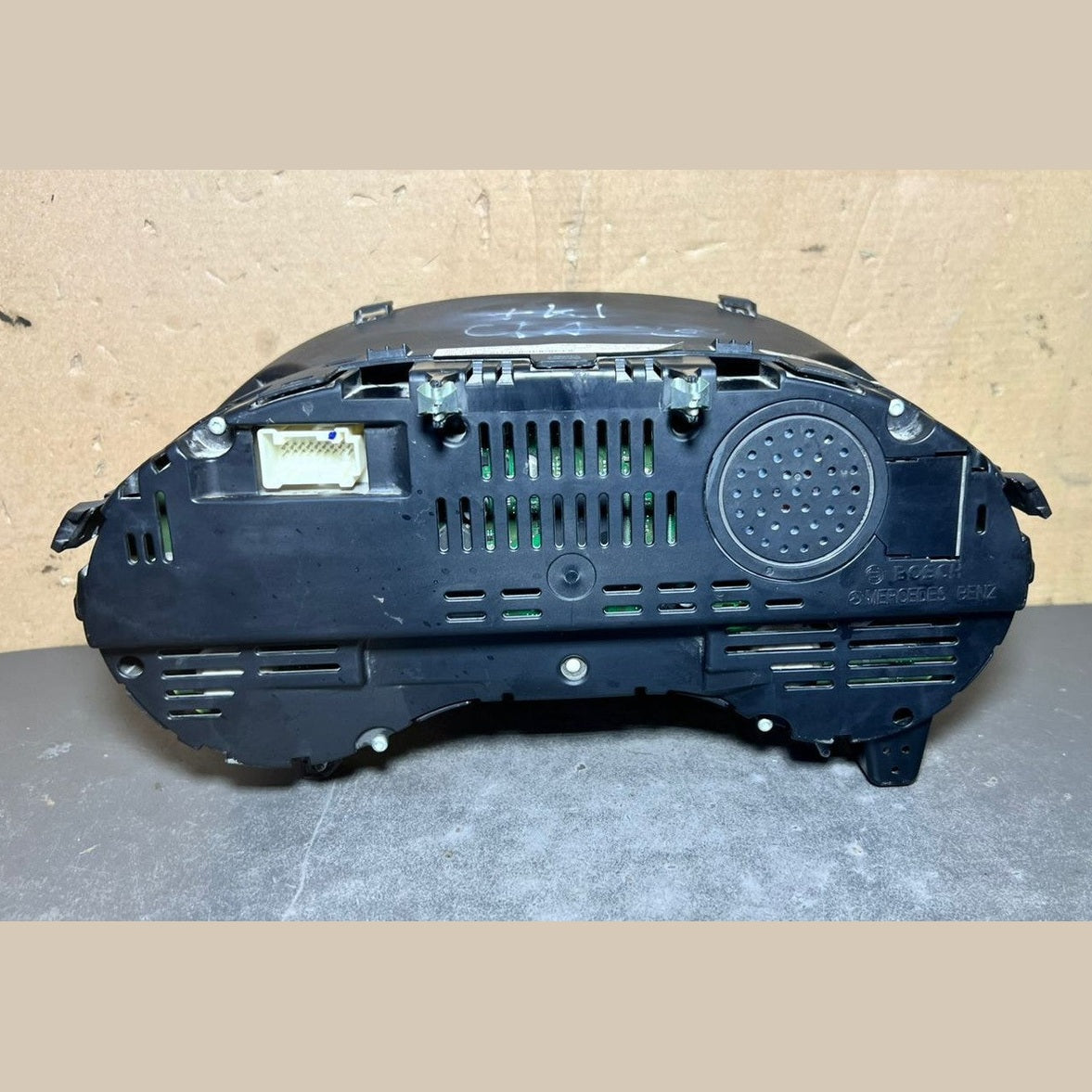 14-17 Mercedes-Benz W117 CLA Instrument Cluster Speedometer A117 9004001 OEM
