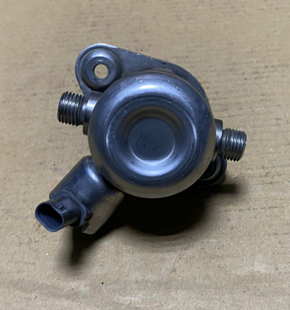 2013 BMW 135i High Pressure Fuel Pump N55 3.5I F10 F25 F30 F32 F20 8604231