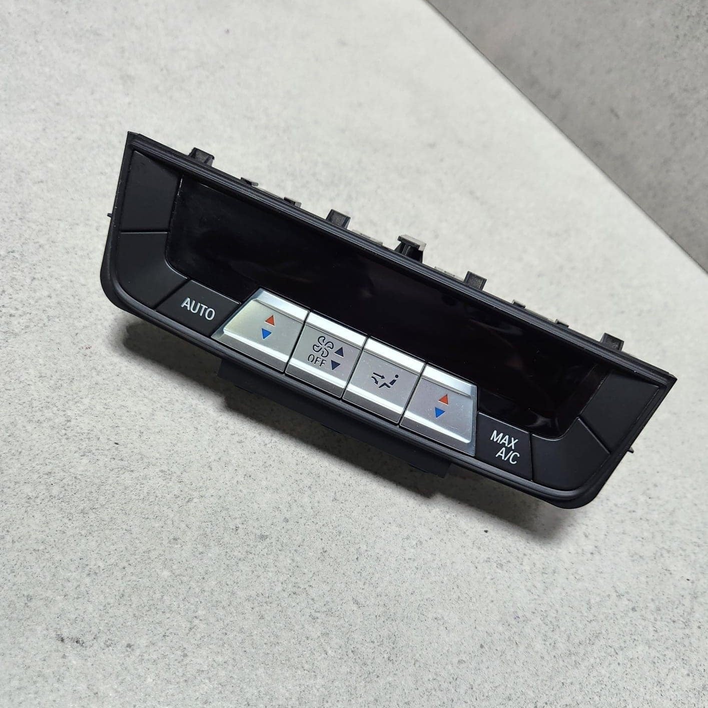 2020-2023 BMW M8 Climate Control Panel Rear 9462514 F93 M8 G05 G06 G07