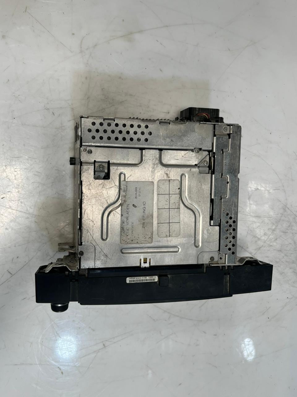 2008 BMW 1 Series E87 525i CCC NAV MODULE 3 CD DVD Audio Player 9185526 OEM