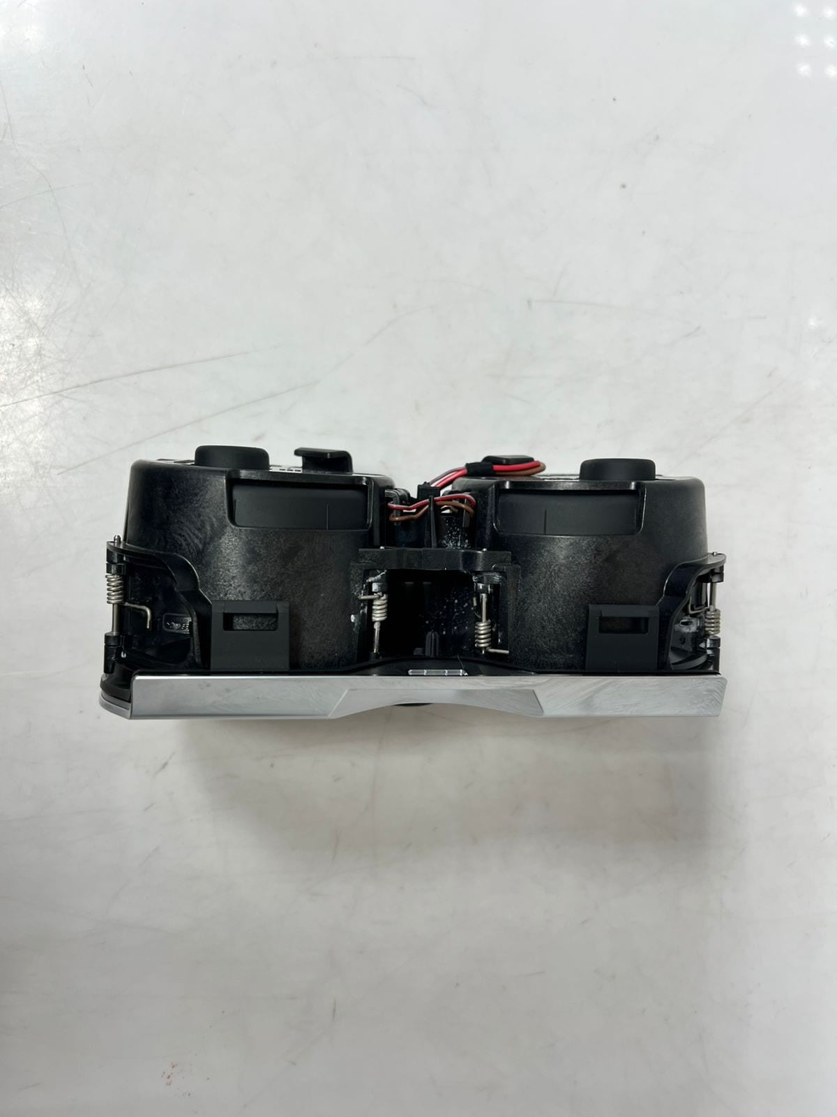 2019-2023 BMW 8' G14, G15, G16 M850i CENTRE CONSOLE Cup Holder 9396505 OEM
