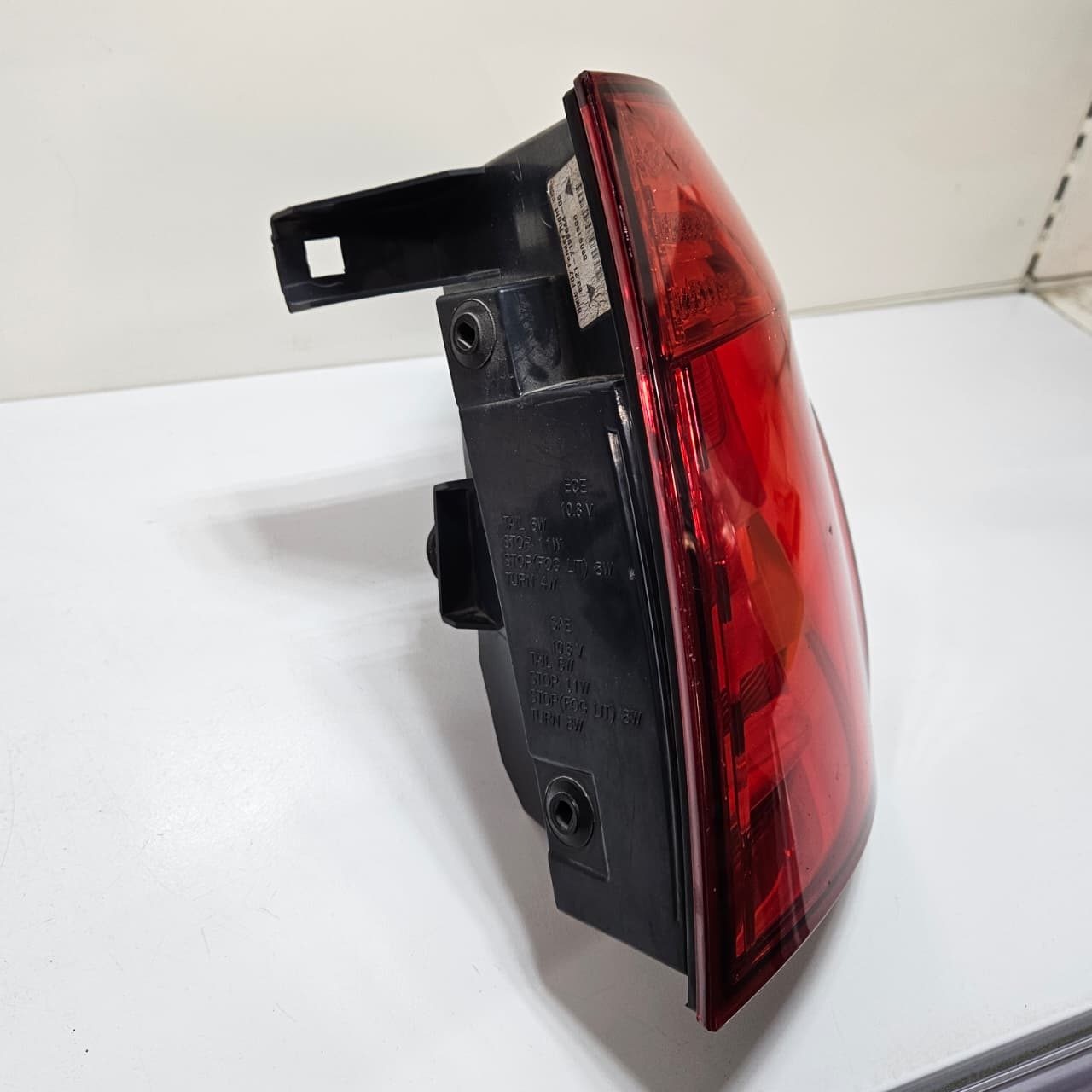 OEM BMW 5 Series Gran Turismo F07 Rear Light 7199644