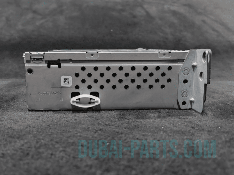 BMW 1 F20 2 F22 3 F30  L7 ENTRY STEREO REACEIVER  CD PLAYER HEAD UNIT - 9335346
