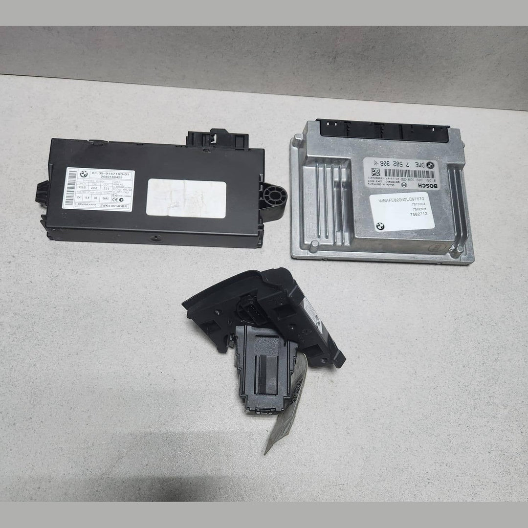 2006-2009 BMW X5 4.8I Engine Control Unit 7582306 N62N ECU SET RHD
