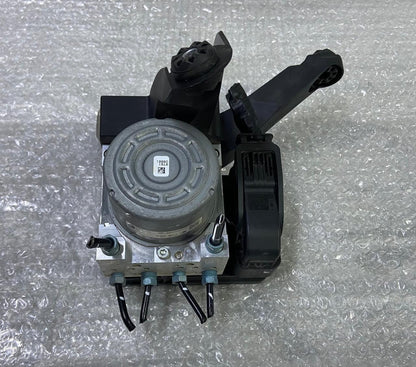 OEM BMW i3 0.6 Hybrid 125Kw ABS Pump Assembley 6883348 6883347