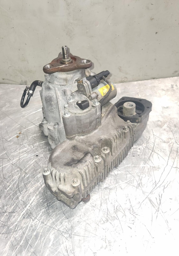 2007 BMW 328xi Transfer Case 7548666 E90 E92 E93 328xi and 335xi AWD model