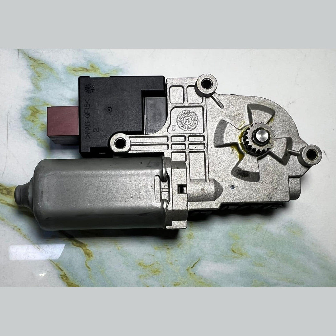 2015 Mercedes-Benz ML350 Sunroof Motor A1669000409 ML and GLE Class W166