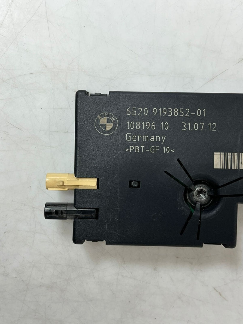 2006-2014 BMW X5 315 MHz Antenna Amplifier Diversity 9193852 OEM