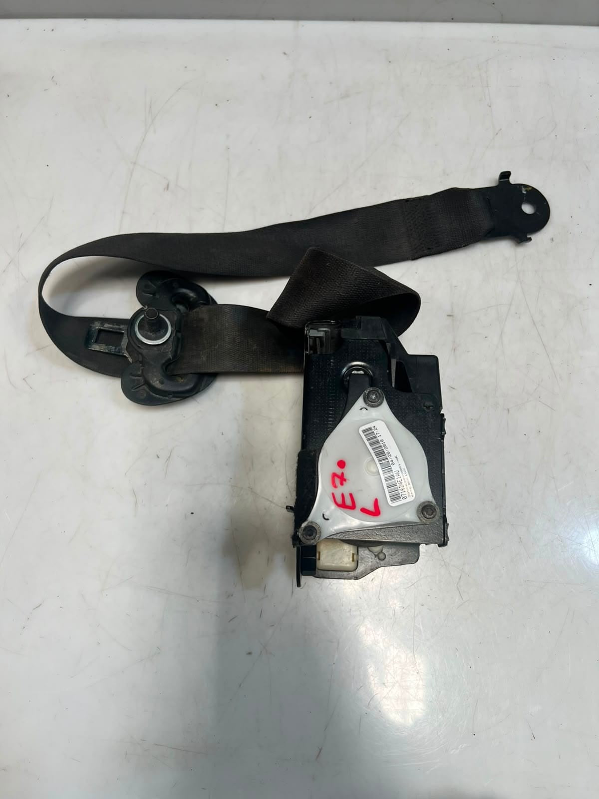 2006-2013 BMW X5 E70 Front Right Seat Belt Retractor 3061430