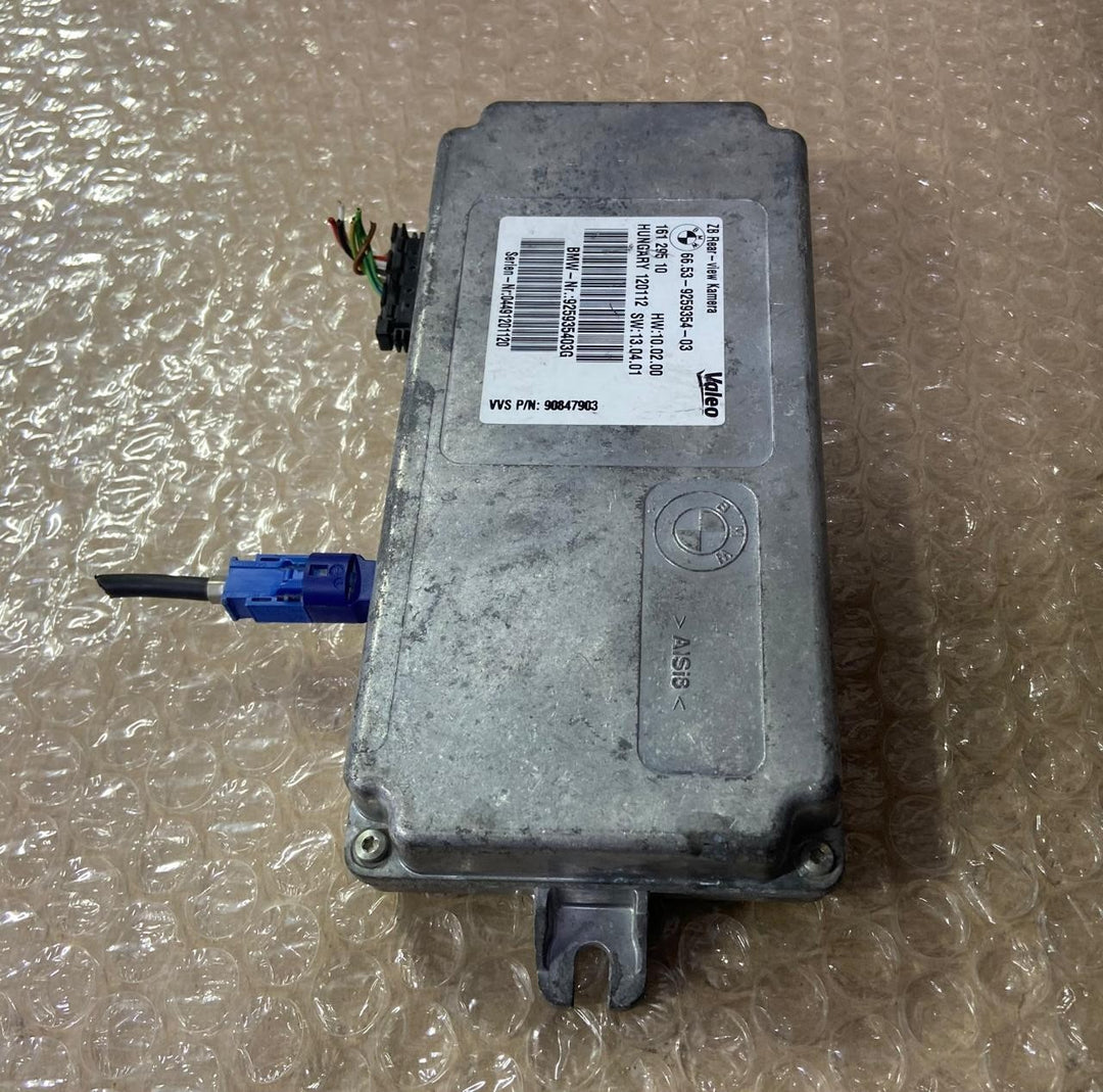 OEM BMW F10 5-SERIES 550i 2012 REAR VIEW BACK UP CAMERA CONTROL MODULE 9259354