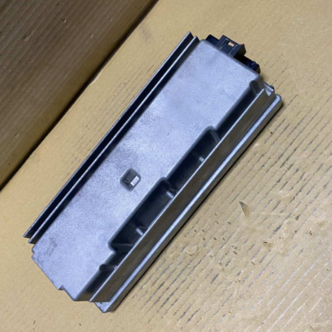 2009-2015 BMW 750i Audio Amplifier 9283656 F01 F02 740i 750i models