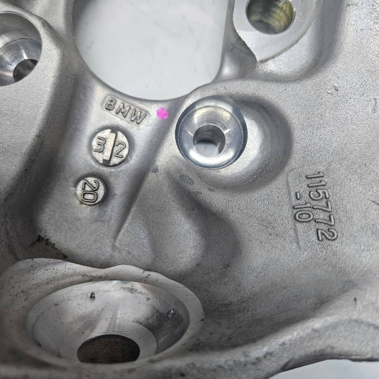 2019-2023 BMW 3 Series G20 G21 330i Spindle Knuckle 6878609 FRONT LEFT 