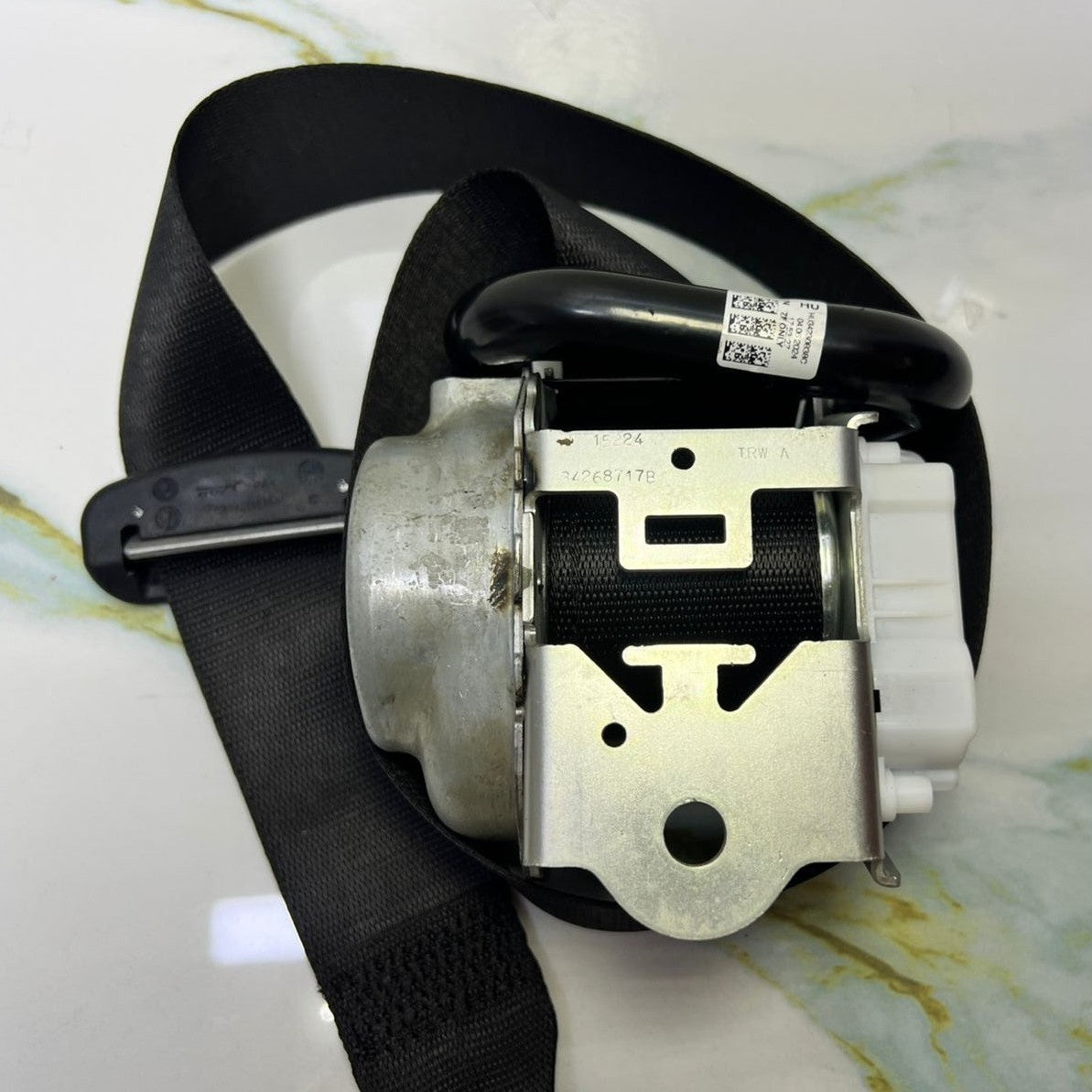 2021-2025 Mercedes-Benz W206 C-Class Rear Left Side Seat Belt A206 8600102 OEM
