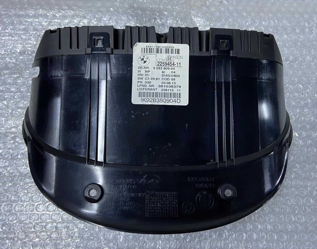 OEM BMW E90 E91 E92 E93 E84 Speedometer Instrument Cluster (KM/H) 9283809