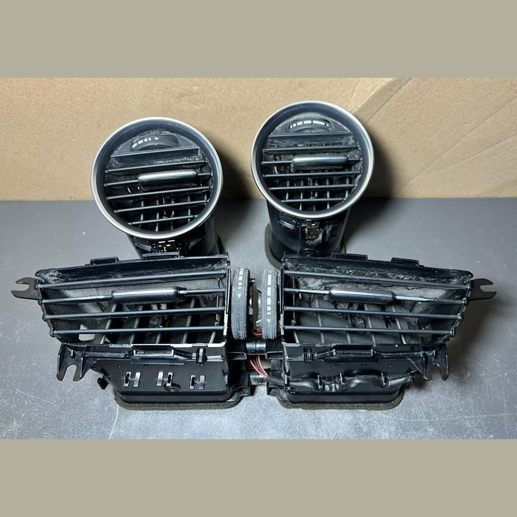 12-14 Mercedes W204 C300 C250 Front Center Dashboard  Heater A/C Air Vent Set
