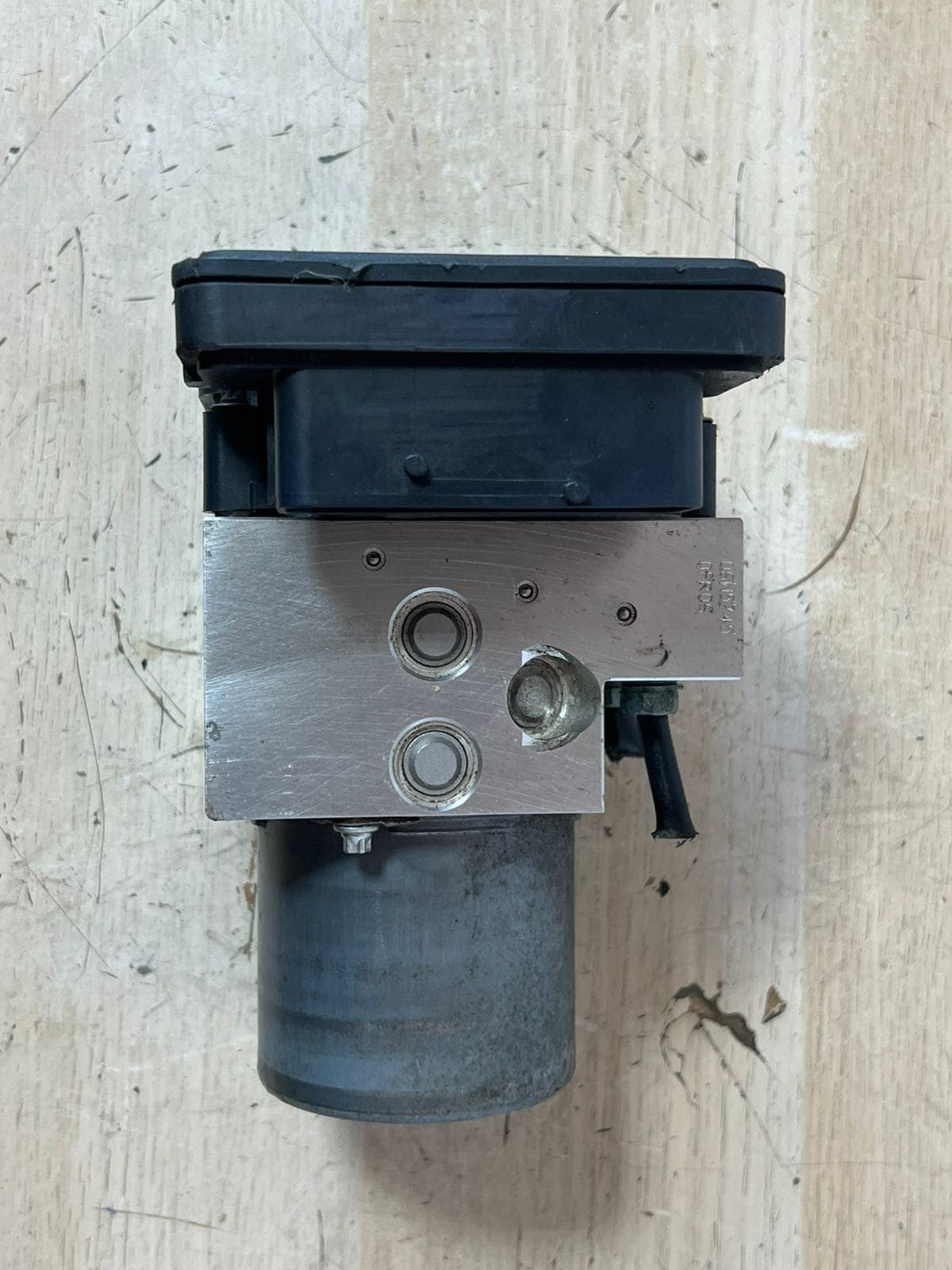 BMW 5 F10 F11 ABS PUMP MODULE CONTROL UNIT HYDRAULIC BLOCKS DSC 6868339