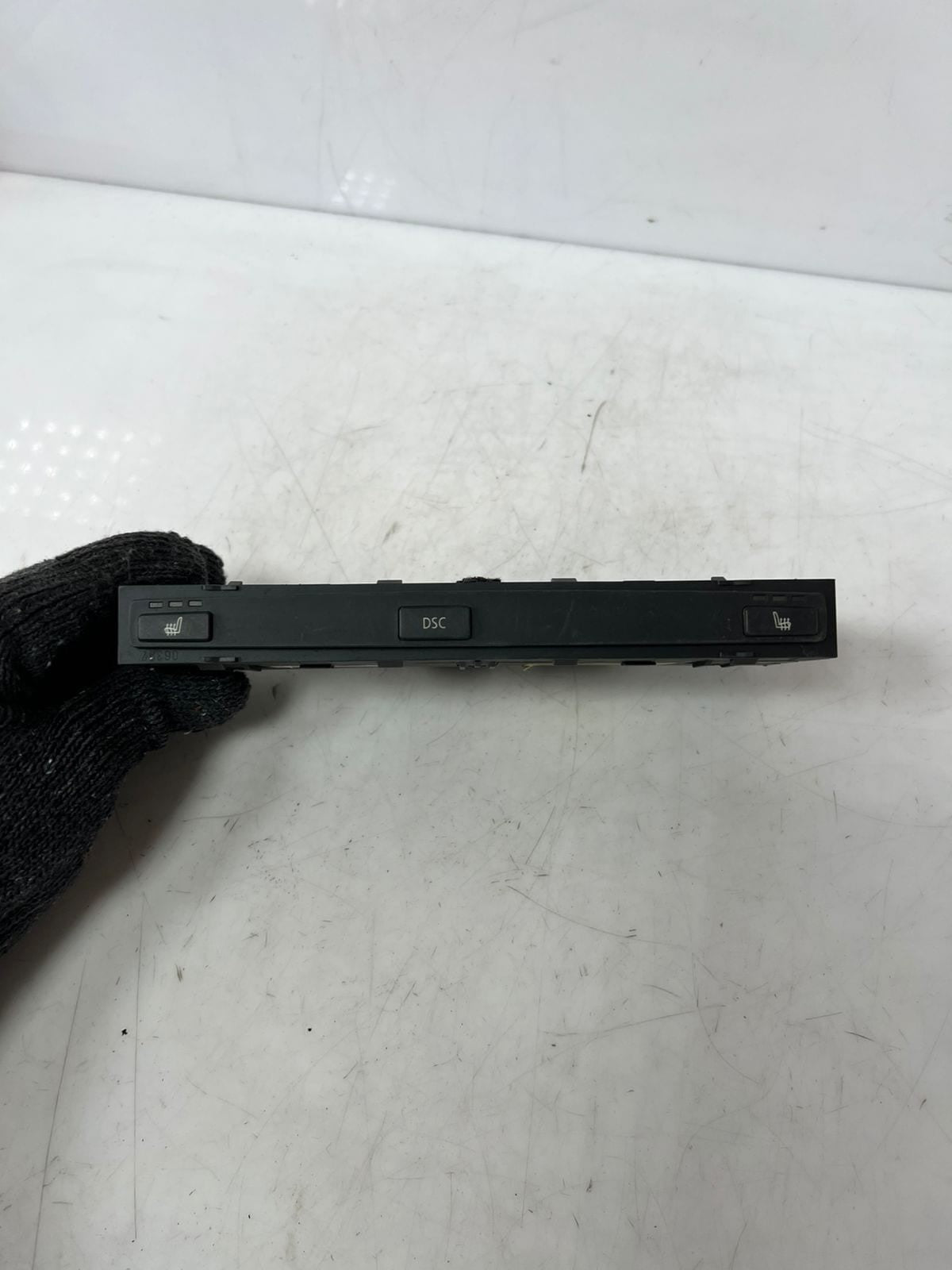 2004 BMW 525i 5-Series E60 E61 530I 540I Heated Seat DSC Switch Panel 6949445 