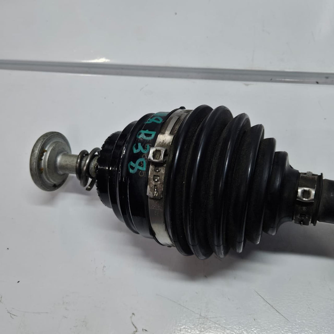 2015-2022 BMW 1 2 Series F52, F45 F46, X1 F48, X2 Front Right Driveshaft 8657704