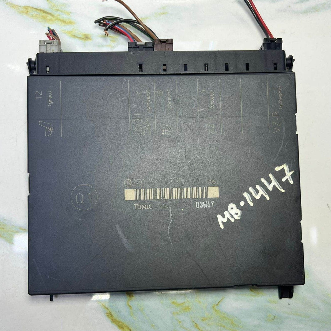1998-2005 Mercedes-Benz S600 Rear Seat Control Module A2208201385 W220 S-Class