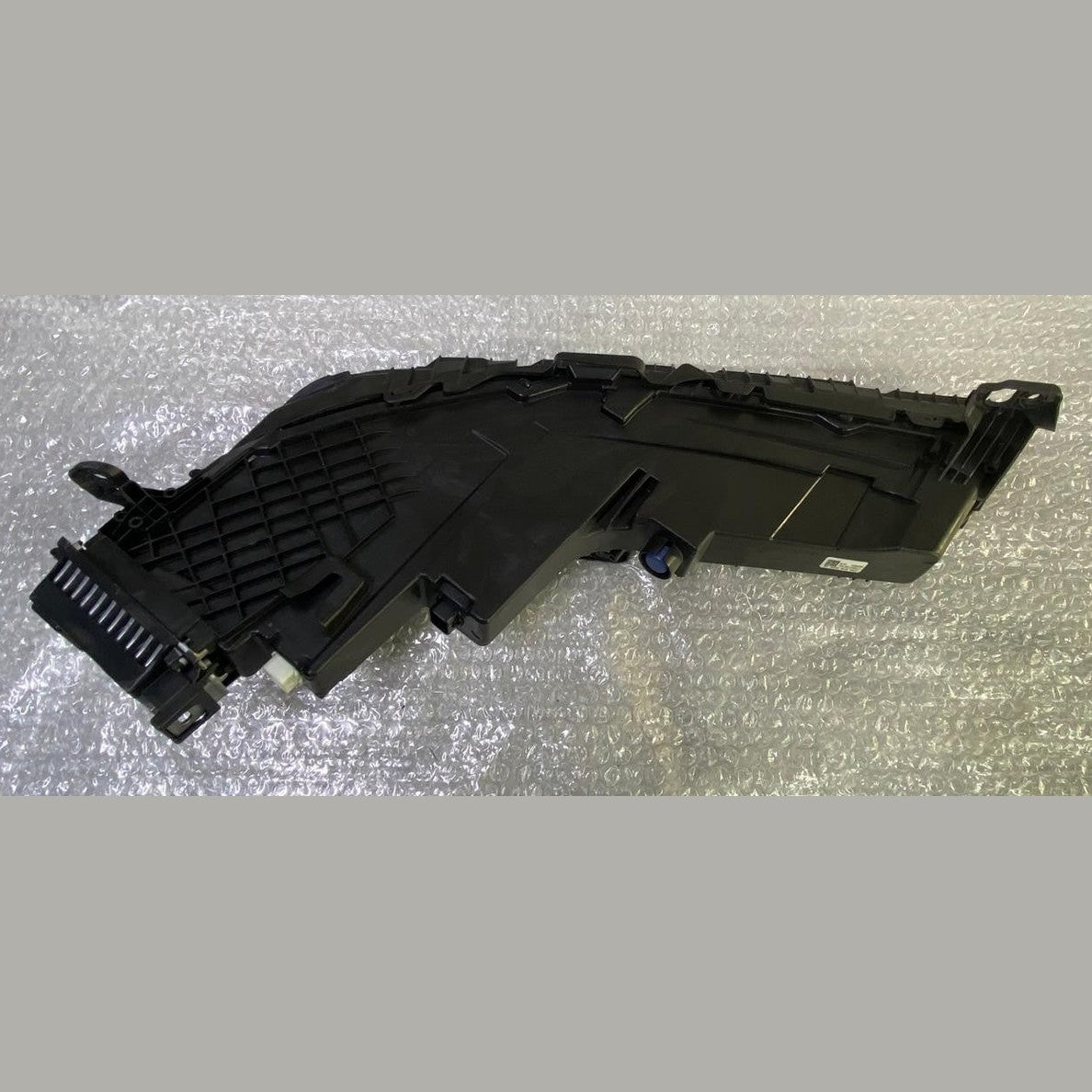 OEM 2023-2024 BMW 7 SERIES G70 RIGHT DRL DAYTIME RUNNING LIGHT LED 9450080