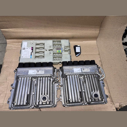 BMW 750li G12 4.4L 2018 N63NB44C ENGINE CONTROL UNIT KEY  - (8671557)