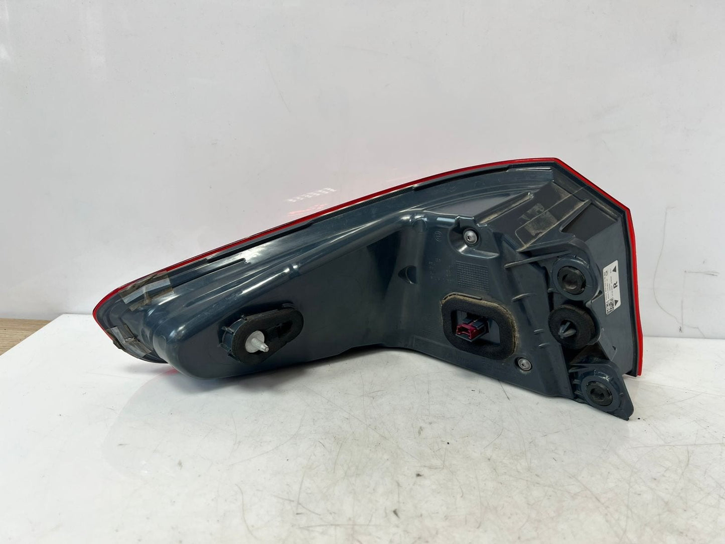 BMW 5 Series G30 ECE RIGHT SIDE OUTER BACK Tail Light 7376464 63217376464 OEM
