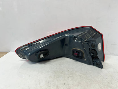 BMW 5 Series G30 ECE RIGHT SIDE OUTER BACK Tail Light 7376464 63217376464 OEM