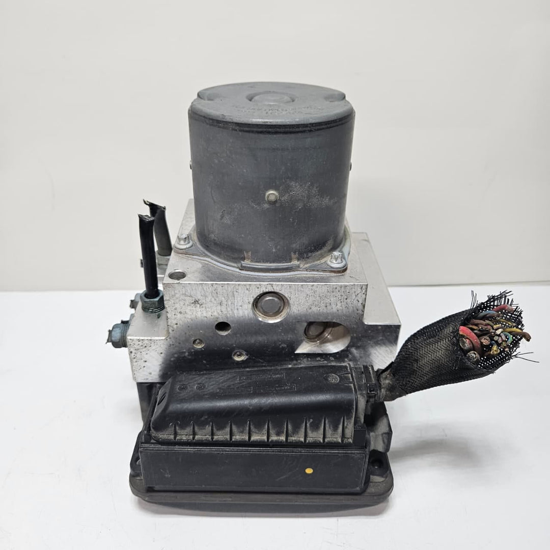OEM BMW 5 Series F10 F11 ABS Hydraulic Unit Pump 6860154